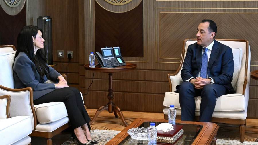 رئيس الوزراء يبحث مع وكيل الأمين العام للأمم المتحدة تعزيز التكامل الإقليمي والاستفادة من التجربة المصرية في مشروعات الربط العابر للحدود