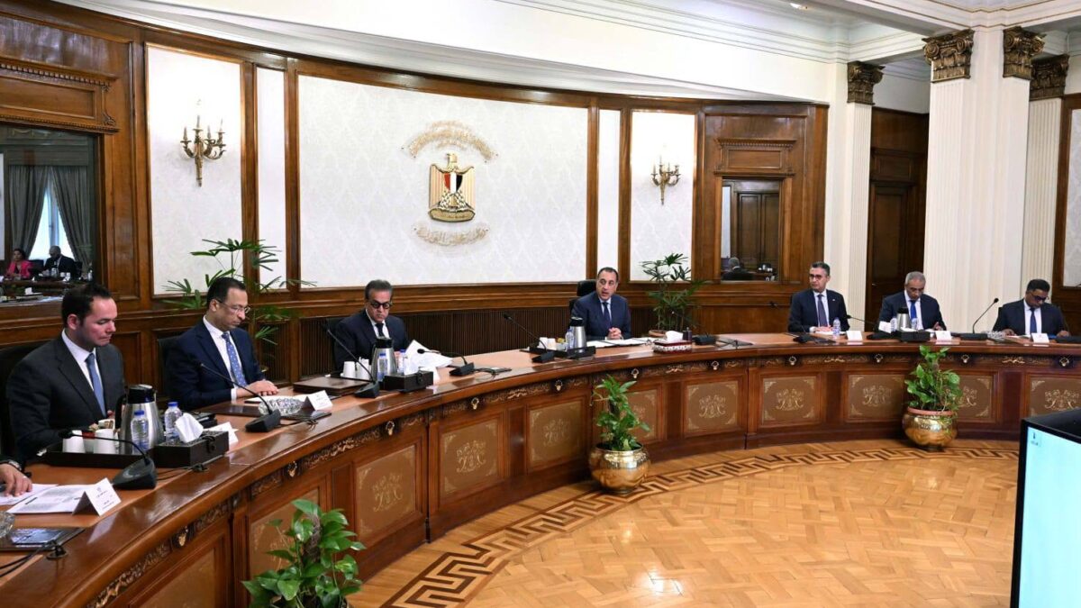 رئيس الوزراء يتابع منظومة كارت الخدمات الحكومية الموحد لتعزيز توجيه الدعم للمستحقين