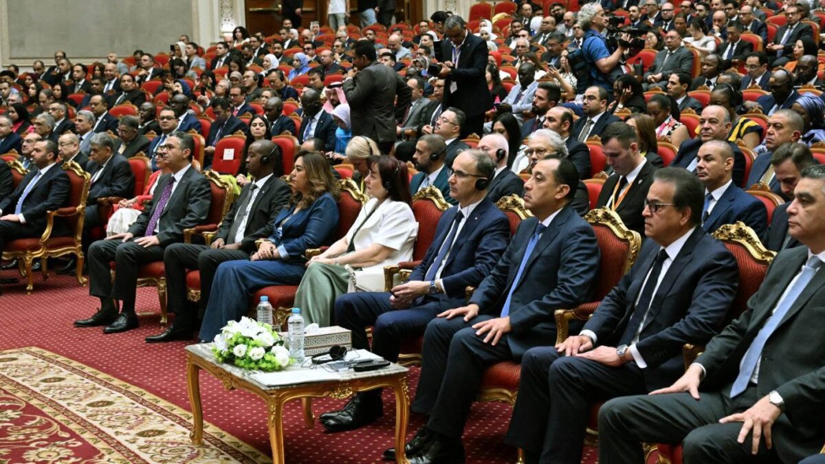 رئيس الوزراء يفتتح فعاليات  المعرض والمؤتمر الطبي  الأفريقي