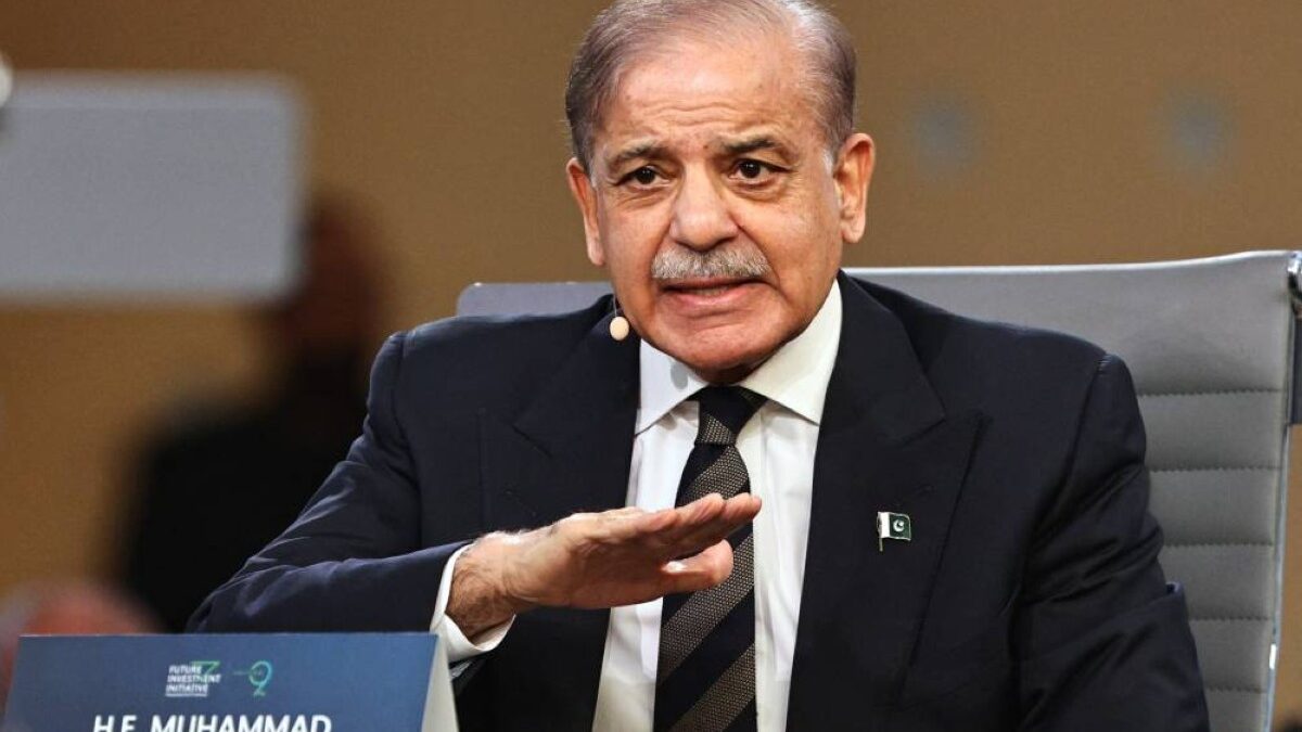 رئيس وزراء باكستان: اتفاق واشنطن وطهران يدخل حيز التنفيذ فوراً