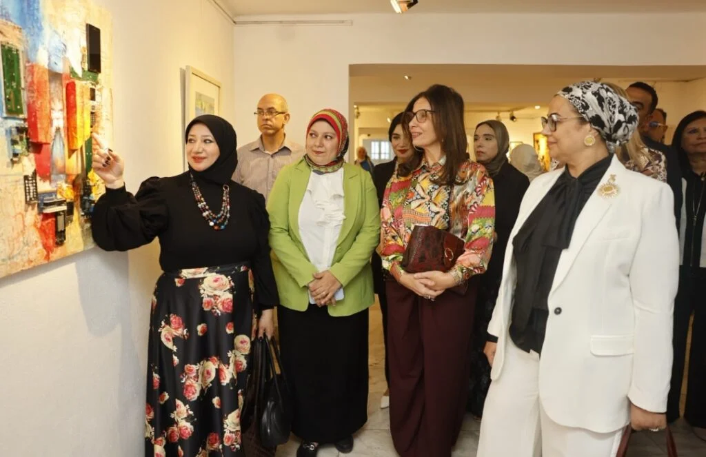 رئيسة القومي للمرأة تشارك في افتتاح معرض “اصنع أخضر” للفن الأخضر المستدام والحرف التراثية