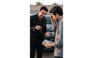 رجل يحتال على شاب.. ويستولي على 107.5 آلاف درهم ثمن سيارة