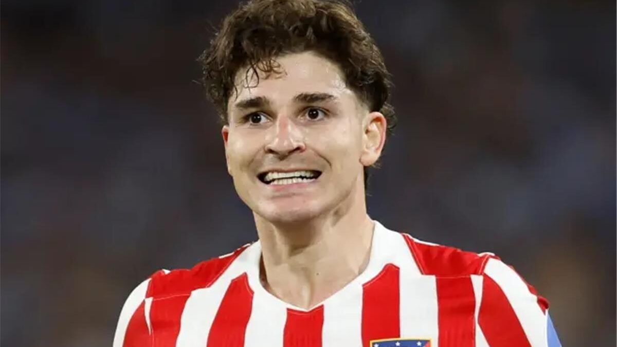 رحيل نجم برشلونة إلى الدوري السعودي يفتح الباب أمام التعاقد مع ألفاريز