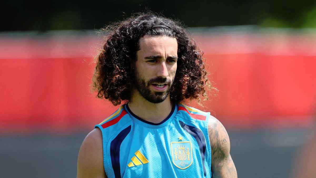 رسميًا.. ريال مدريد يعلن التعاقد مع مارك كوكوريلا حتى 2032