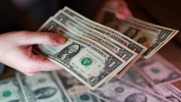 سعر الدولار مقابل الجنيه المصرى اليوم الاثنين