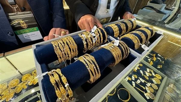 سعر الذهب في محلات المجوهرات اليوم الأحد 14 يونيو 2026