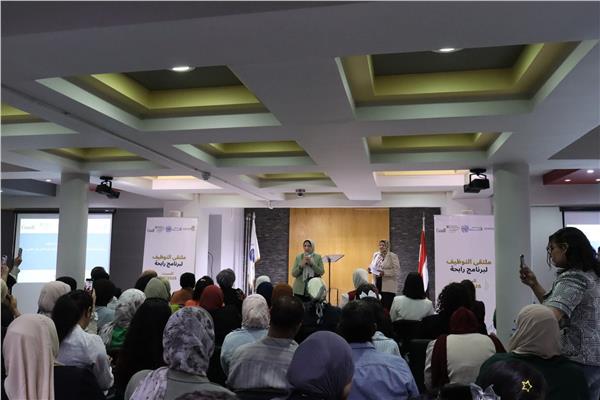 سفارة كندا تدعم ملتقى توظيف لسيدات المنيا وبني سويف في إطار برنامج “رابحة”