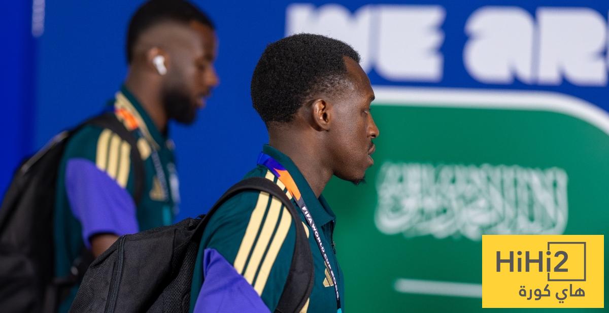 صور .. وصول لاعبي المنتخب السعودي الى ملعب هارد روك