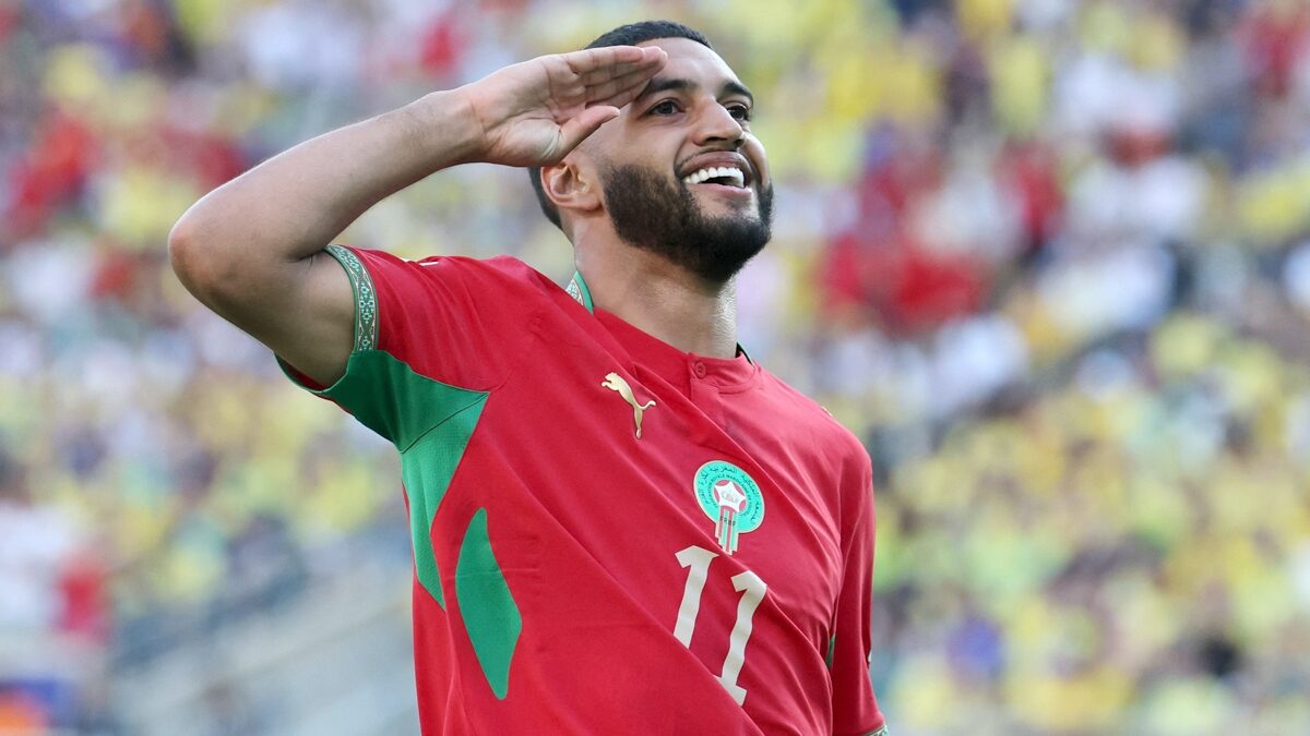 صيباري أول عربي يهز شباك البرازيل في كأس العالم