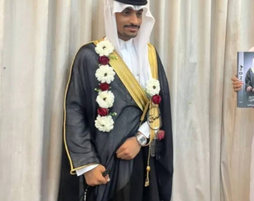 عبدالجليل المريحل يحتفل بتخرج نجله حسين