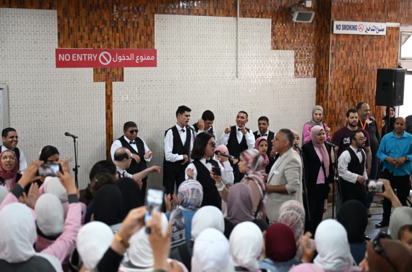 عروض فنية لأبطال من ذوي الهمم بمحطة مترو السيدة زينب