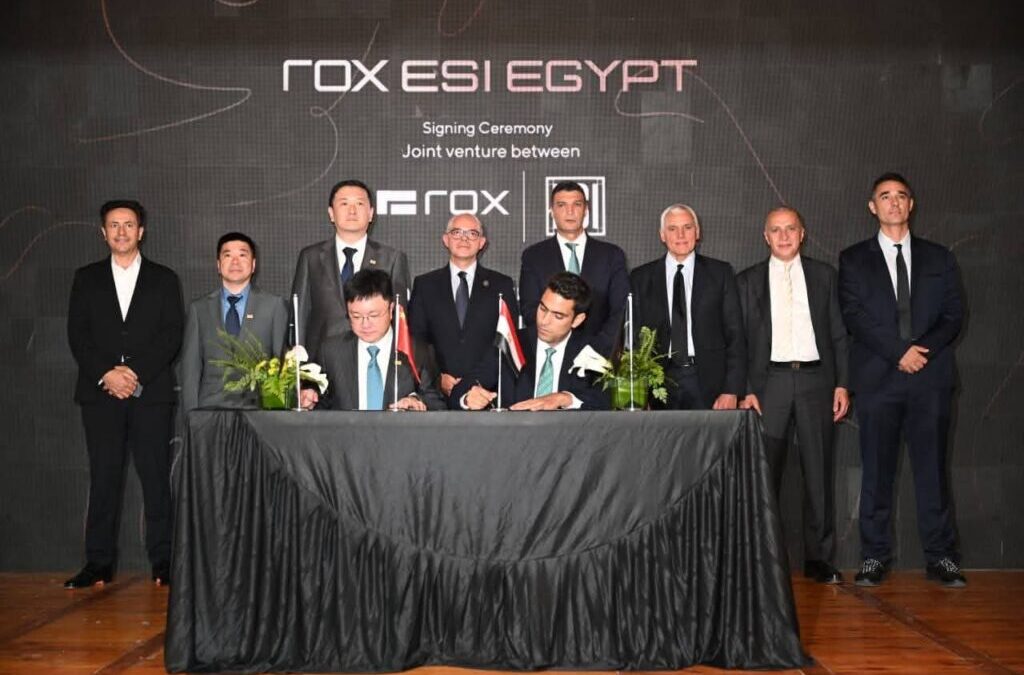 عز العرب السويدي و«ROX Motor» يؤسسان «روكس مصر» لإنتاج سيارات ROX REEV محليًا