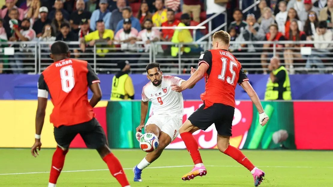علي علوان يكتب التاريخ ويحرز أول هدف أردني في كأس العالم