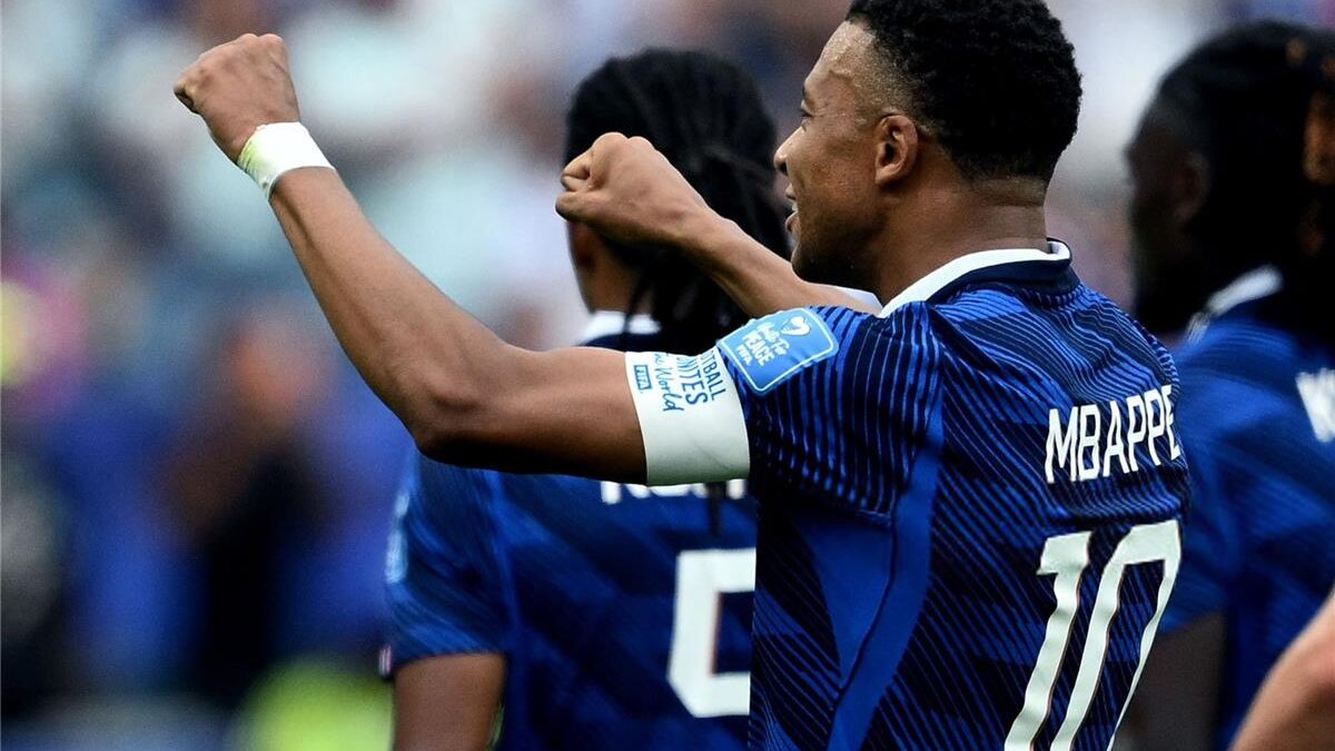 فيديو | مبابي يواصل ملاحقة ميسي ويقود فرنسا للتأهل بثلاثية أمام العراق في كأس العالم