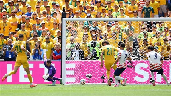 كأس العالم 2026 | منتخب أمريكا يهزم أستراليا بثنائية ويتأهل لدور الـ32