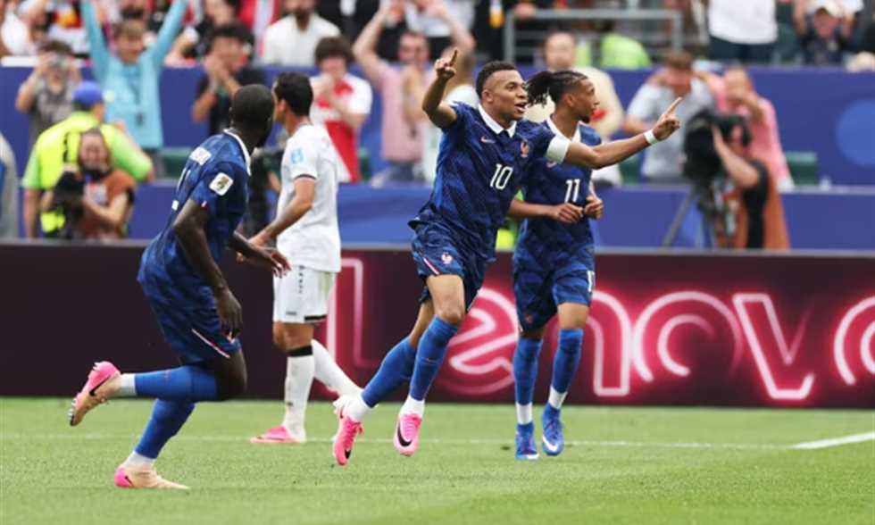 كأس العالم – مبابي يواصل مطاردة ميسي بصاروخية أمام العراق