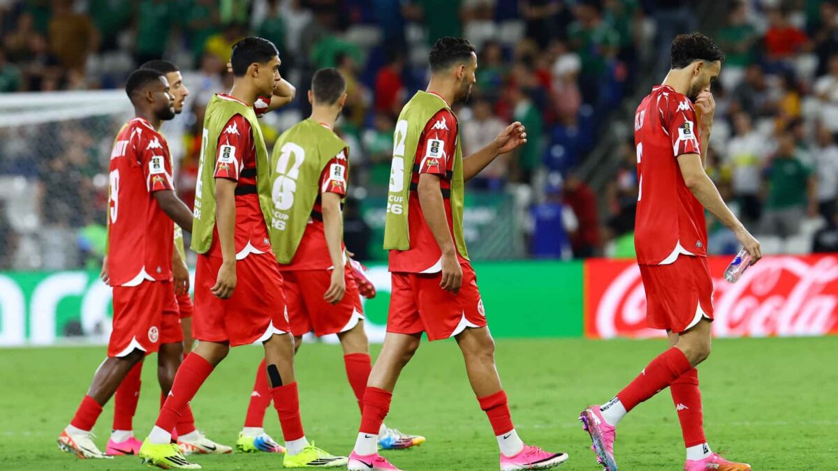 كيف تأهلوا لكأس العالم؟.. صحف العالم تسخر من لاعبي تونس بعد الخسارة ضد السويد