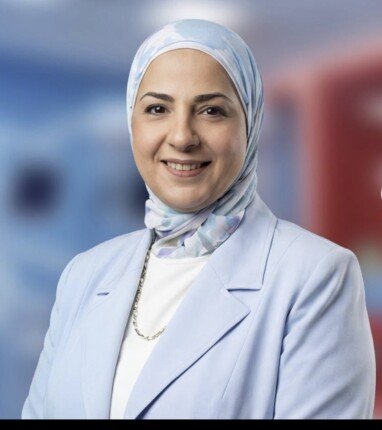 لأول مرة عربيا وإفريقيا.. منى ندا تتولى منصبا قياديا في جمعية الصداع الدولية