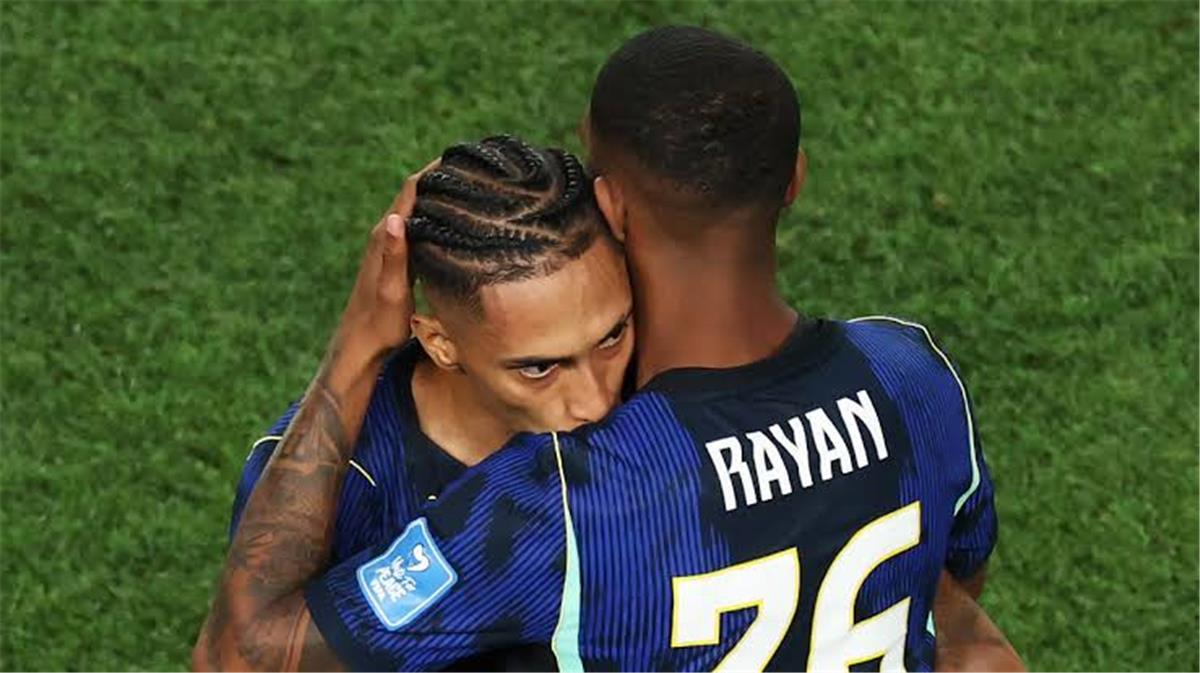 لاعب البرازيل يصف في مشاركته الأولى في كأس العالم: كانت ساقي ترتجف