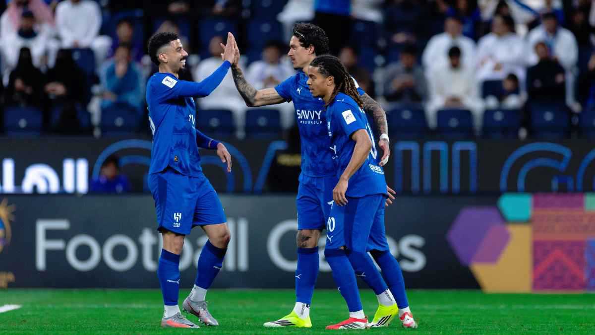 ليفربول يقترب من ضم نجم الهلال السعودي