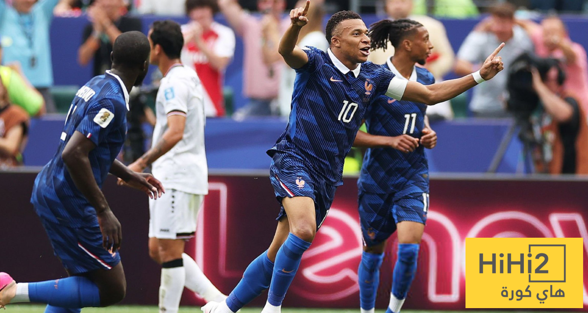 مبابي رابع أصغر لاعب يشارك في 100 مباراة دولية