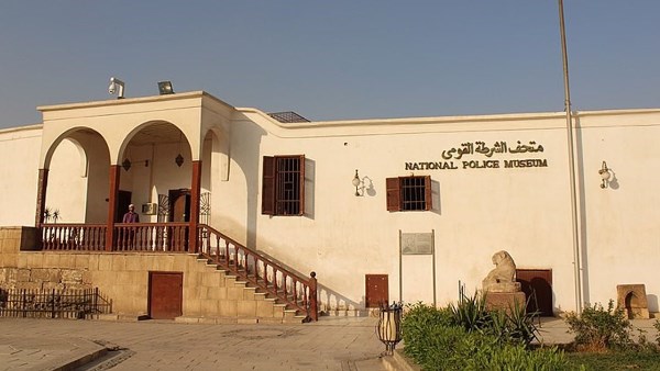 متحف الشرطة القومي يستقبل مجموعة ذوي الإعاقة البصرية