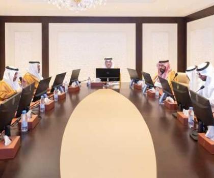 محافظ الأحساء يطّلع على البرامج الصيفية لجمعية بصمات