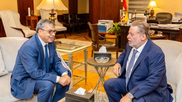 محافظ البنك المركزي المصري يبحث مع نظيره التونسي تعزيز التعاون في الاستقرار المالي والسياسة النقدية