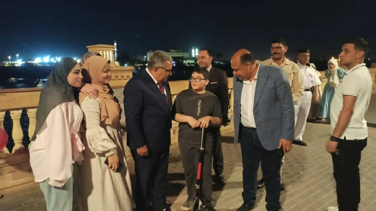 محافظ الدقهلية يتفقد ممشى المنصورة ويوجه بزيادة عدد المقاعد وتركيب أعمدة إنارة ديكورية