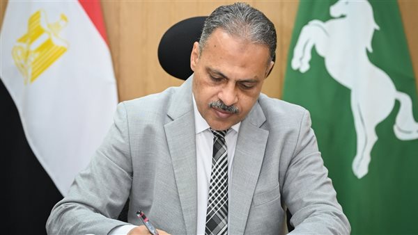 محافظ الشرقية يُجري حركة تنقلات بين عددٍ من وكلاء ومديري الإدارات التعليمية