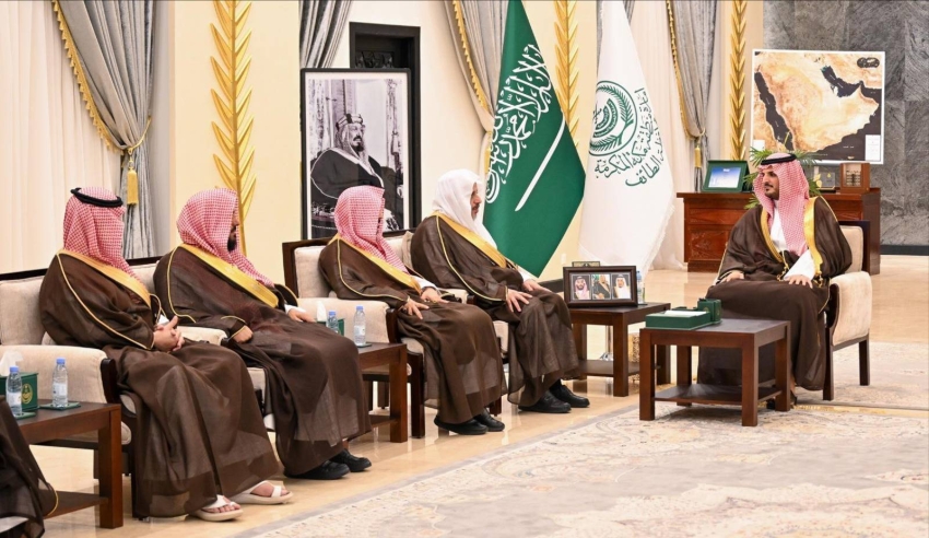 محافظ الطائف ينوه ببرامج «الداخلية» لتعزيز الأمن الفكري