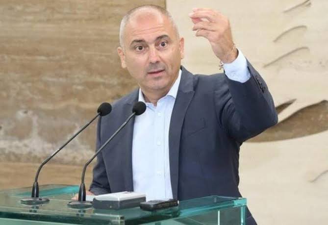 محفوض: من يجعل لبنان ورقة في يد الخارج لا يملك حق تقديم نفسه حاميًا