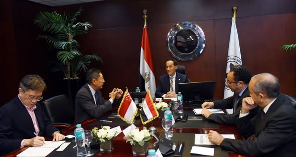 محمد عوض: مصر بوابة للأسواق الأفريقية وسنغافورة مركز للاستثمارات الآسيوية