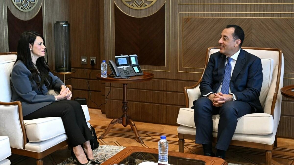 مدبولي:  مصر تعمل على ترسيخ دورها كمركز إقليمي للطاقة