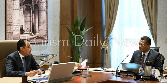 “مدبولي” يوجه بإحداث نقلة حضارية بالغردقة والمدن السياحية بالبحر الأحمر