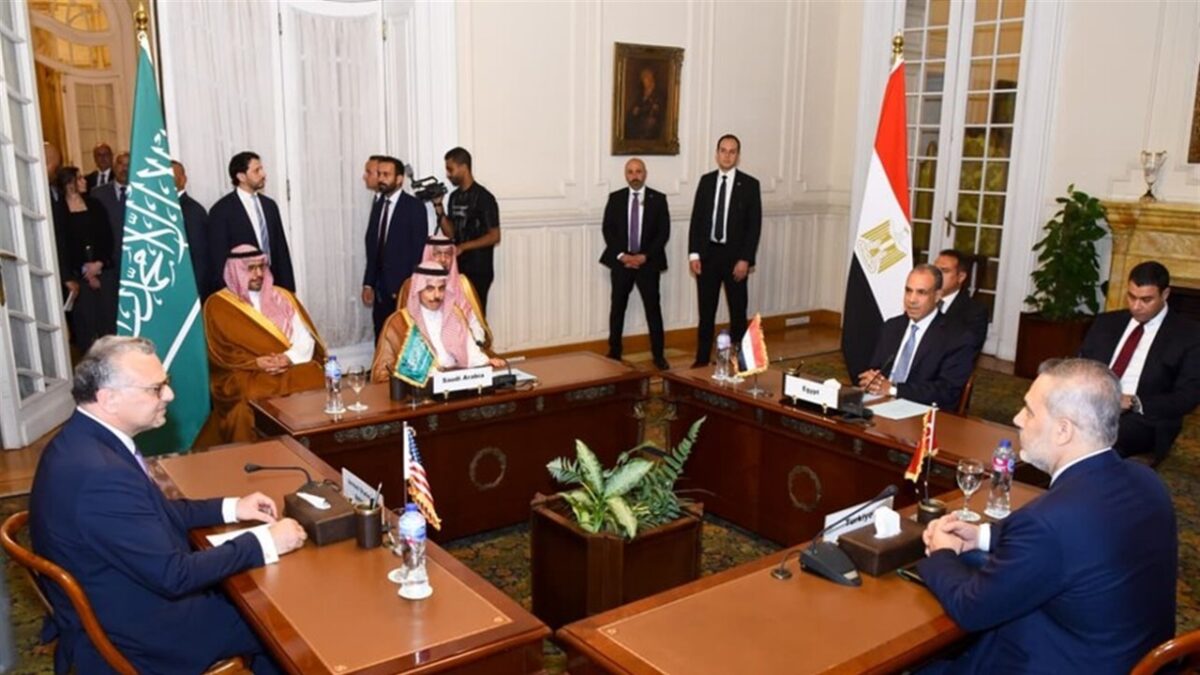 مستشار ترامب يكشف تفاصيل اجتماع القاهرة الرباعي