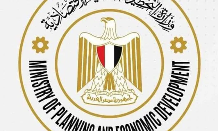 مصر تخطط لاقتراض 459.3 مليار جنيه لتمويل استثمارات الهيئات الاقتصادية