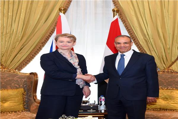 مصر وبريطانيا تعقدان اجتماع مجلس الشراكة وتتفقان على تعزيز التعاون في الاقتصاد والطاقة النظيفة والهجرة