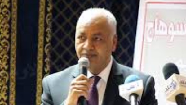 مصطفى بكري يطالب رئيس الوزراء بالتدخل لحل أزمة “العدادات الكودية”