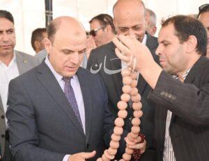 «من قلب الفرستق».. محافظ الغربية يتابع صناعة عريقة تنافس بقوة في أكبر سوق لليوم الواحد ببسيون
