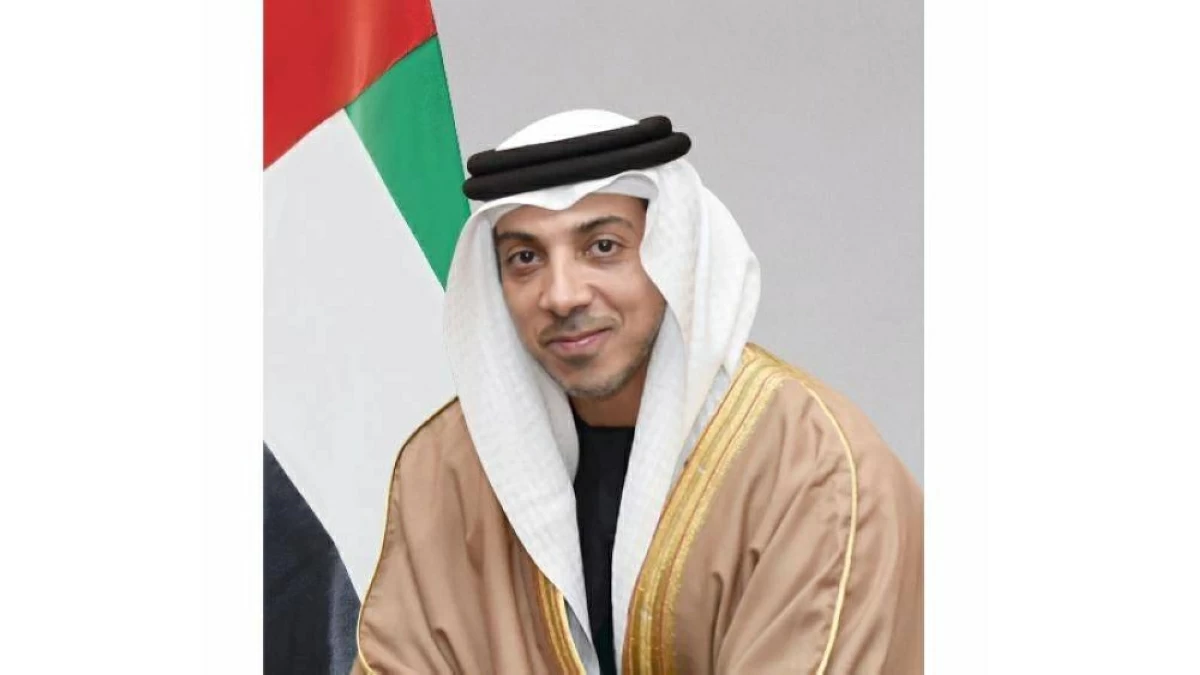 منصور بن زايد: العام الهجري الجديد مناسبة نستلهم منها العزيمة والصبر