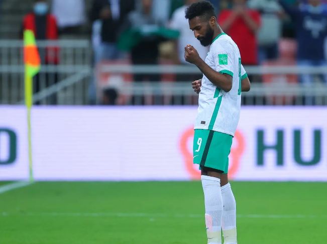 مهاجم السعودية: سنظهر هويتنا الحقيقية أمام أوروجواي في افتتاح المونديال