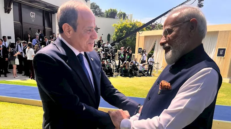 مودي ينشر صورة مع السيسي ويشيد بعلاقات الصداقة بين الهند ومصر