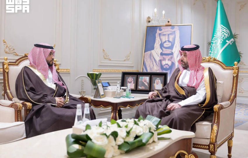 نائب أمير الحدود الشمالية يستقبل مدير فرع الزكاة ويستعرض الموضوعات المتعلقة بأعمال الهيئة