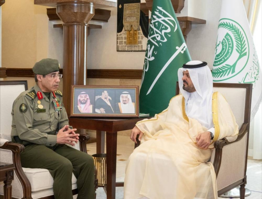 نائب أمير مكة يستقبل مدير الجوازات وأمين الطائف