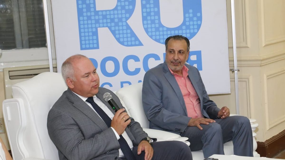 ندوة بالبيت الروسي تناقش «شيطنة روسيا» في وسائل التواصل الاجتماعي بمشاركة إعلاميين ومثقفين