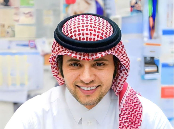 هل هو «لاعب أساسي» أو «يلعب أساسي»؟!