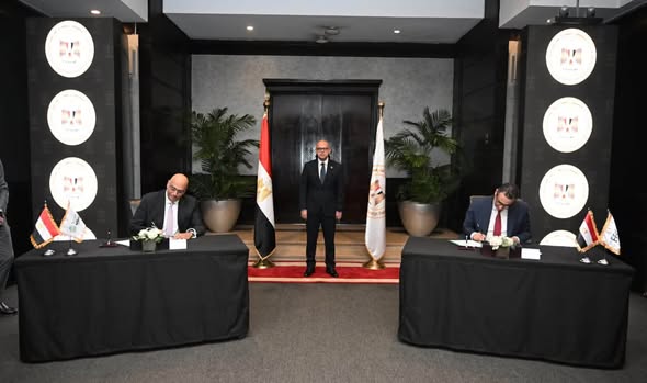 وزير الاستثمار يشهد توقيع عقد حق انتفاع لجهاز تنمية المشروعات بمدينة نصر لمدة 25 عامًا