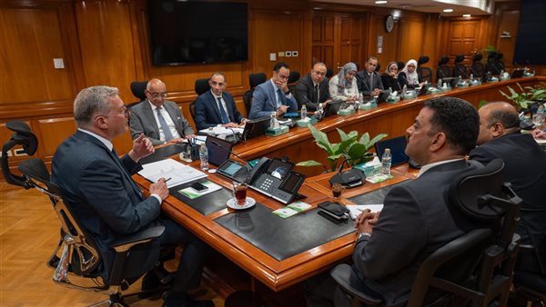 وزير البترول يتابع التوسع في طرح الفرص التعدينية بنظام القطاعات المفتوحة لتسريع الاستثمار