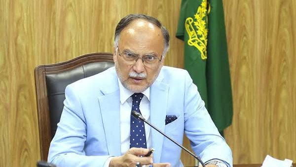 وزير التخطيط الباكستاني: نثمن دعم مصر لعملية السلام بين واشنطن وطهران